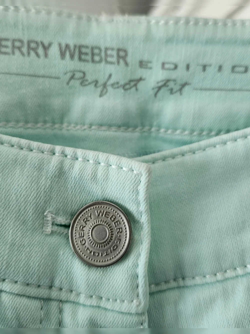 Women's Gerry Weber cotton jeans - size 6 - Picture 2 of 4